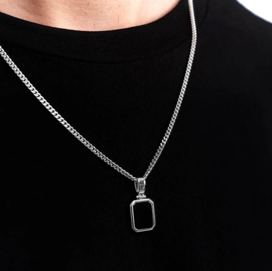 Midnight Onyx Pendant – Minimalist Silver Chain Necklace