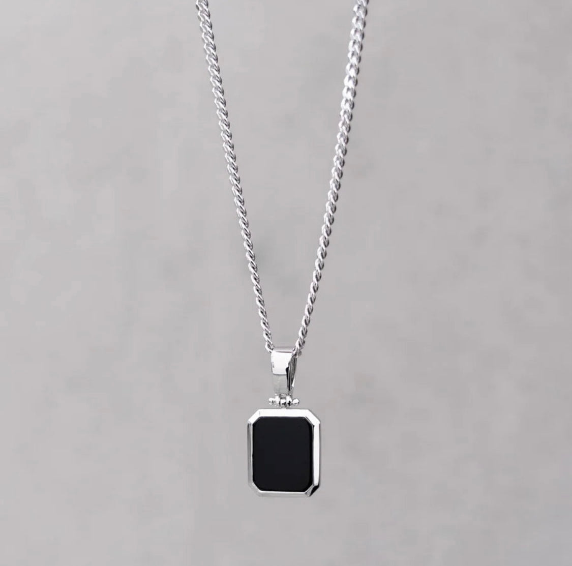 Midnight Onyx Pendant – Minimalist Silver Chain Necklace