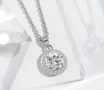 Elegant Round Crystal Pendant Necklace – Silver Shine