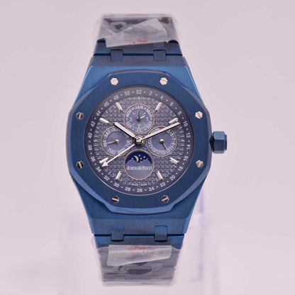 Royal Blue Luxury Chronograph Watch – Bold Sophistication