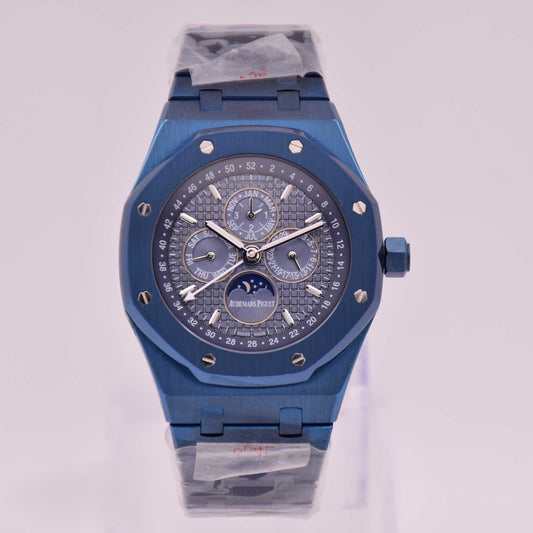 Royal Blue Luxury Chronograph Watch – Bold Sophistication